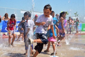 Los juegos fueron instalados en el parque Juan Pablo II.